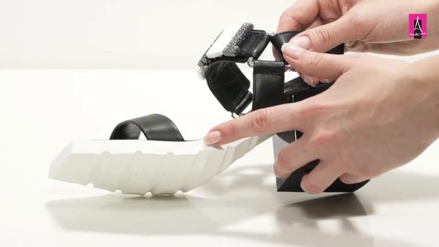 Видеообзор I Женские босоножки LORIBLU 2578193 смотреть онлайн