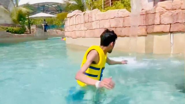 World Largest Water Park atlantis aquaventure Dubai|#aquaventurewaterpark#mahifamily #aquaventure смотреть онлайн