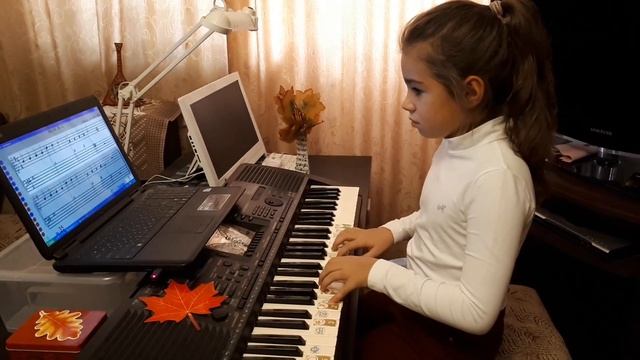 Soft Mozart Winter 2018-2019 recital. Arina, 8 yo, Russia. Чтение нот с листа: Д.Тюрк. Марш №2. смотреть онлайн
