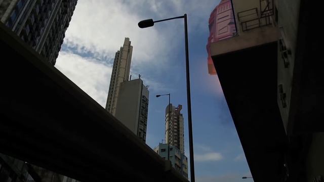 Pac Man Giant Robot Over Hong Kong смотреть онлайн