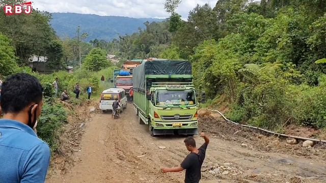 Apakah Kuat Nanjak Nih Bos !!! Truk Di Tanjakan Batu Jomba | Extreme Road