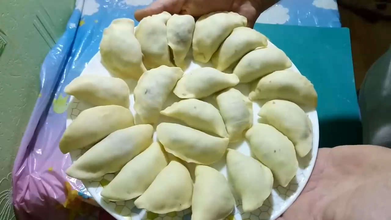 Ручная Лепка Пельменей с мясом. смотреть онлайн