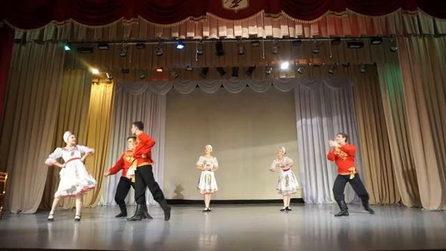 "Осенний звездопад-2015" - хореографический ансамбль "Уральское раздолье" смотреть онлайн