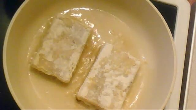 Жареная Треска с Луком Очень вкусная Рыбка!!!!! смотреть онлайн