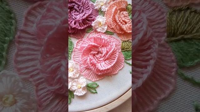 Обзор вышивки. Бразильская вышивка. Brazilian embroidery. #shorts смотреть онлайн