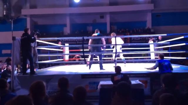 Финальный бой Кирилла Кузьмина. Соперник Ивонин (малыш) Максим Удмуртская Республика. смотреть онлайн