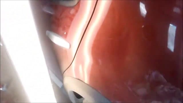 Renault Sandero - вмятины на боку смотреть онлайн