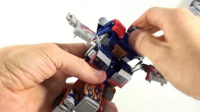 Video Review of the Transformers 3 Dark of the Moon (DOTM) ; Ultimate Optimus Prime смотреть онлайн