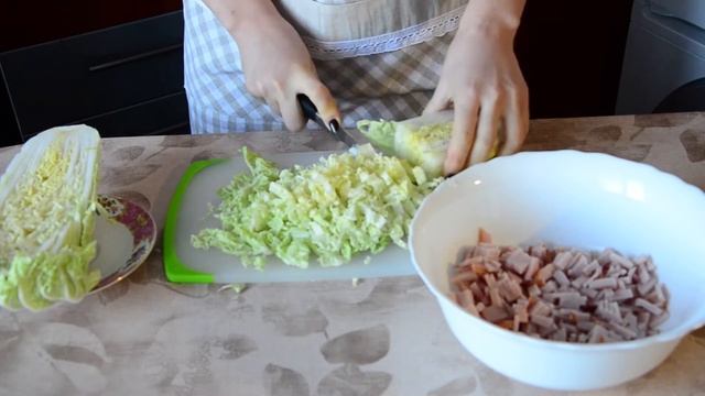 Салат с Пекинской Капусты. Простой и Очень Вкусный Рецепт Салата | ДОМАШНИЕ РЕЦЕПТЫ смотреть онлайн