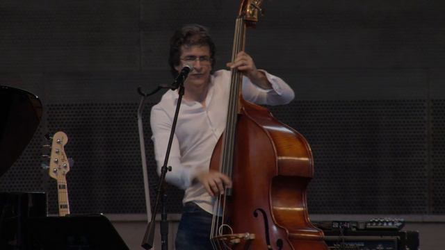 Chucho Valdes & Jazz Batá: Millennium Park Summer Music Series смотреть онлайн