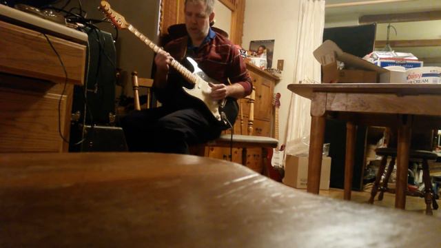 scalloped lefty strat for powerful blues tone and slightly country too смотреть онлайн