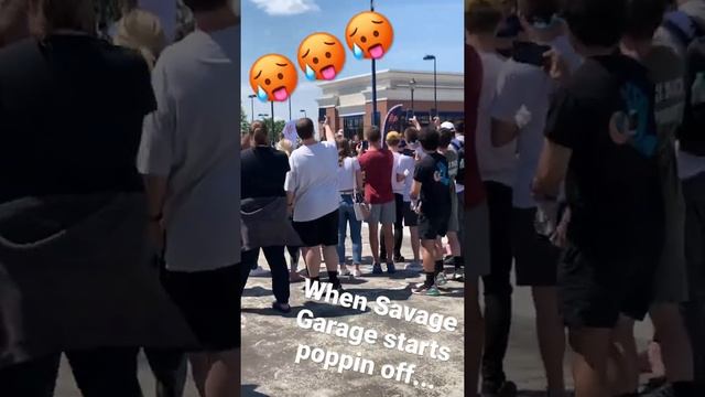 Lambo VS. Zombies ?? #shorts смотреть онлайн