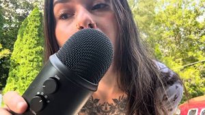 ASMR TONGUE FLUTTERING OUTSIDE💚