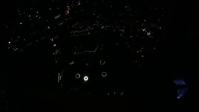 Танцующий фонтан с высоты Бурдж-Халифа. Ночь. Красиво и страшно. смотреть онлайн