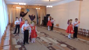 Танец с балалайками в подготовительной группе