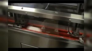 Ориентатор бутылок перед производственной линей розлива