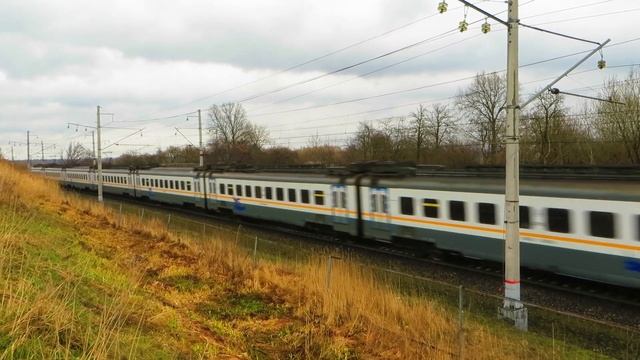 Электропоезд ЭД4М №883 