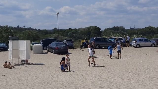 Болгария. Варна. Пляж в Аспарухово. смотреть онлайн