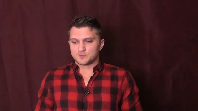 ТОП сайты знакомств. Что выбрать Tinder vs Badoo. Что лучше Тиндер или Баду? смотреть онлайн