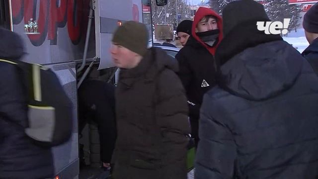 Вторая смена новомосковских десятиклассников отправилась в военно патриотический лагерь «Авангард» смотреть онлайн
