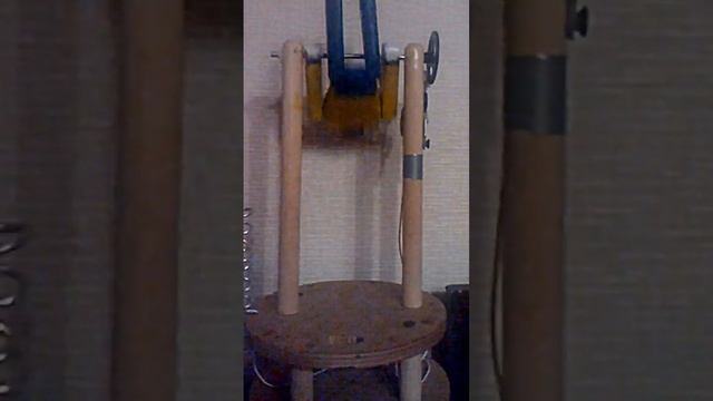 самодельная игрушка турникмэн на радиоуправление!!! смотреть онлайн