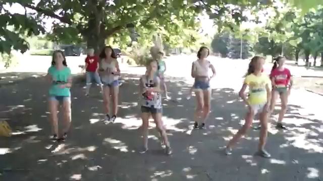 Arabesk Dance Studio))