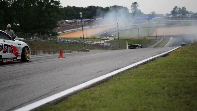 Formula Drift Round #2- Road Atlanta ORACLE Lighting Dodge Viper #43 Dean Kearney смотреть онлайн