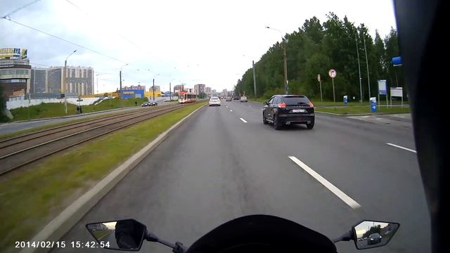 Suzuki RF400 смотреть онлайн
