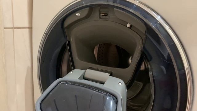 Стиральная машина с дополнительной дверцей (Samsung WW65K52E69W). Обзор и отзыв смотреть онлайн