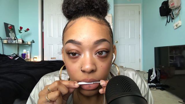 ASMR | Mic Nibbling | Mic Licking | Mouth Sounds смотреть онлайн