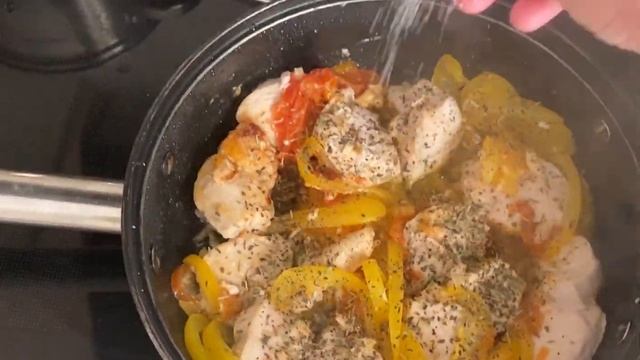 ВКУСНЫЙ УЖИН ДЛЯ ВСЕЙ СЕМЬИ — куриные медальоны!| Курица с овощами смотреть онлайн