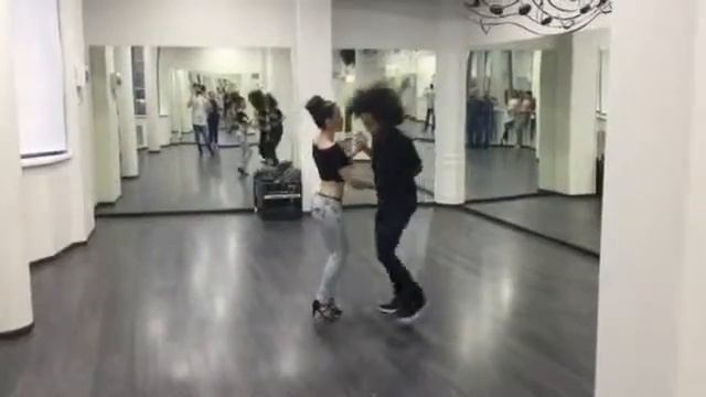 Bachata/ Wilkin Olivero & Tata Daalas смотреть онлайн