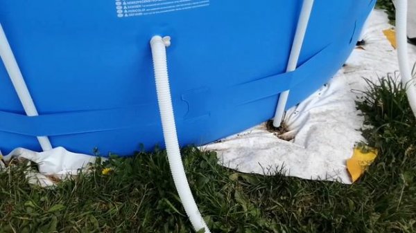 Про бассейн Summer Escapes