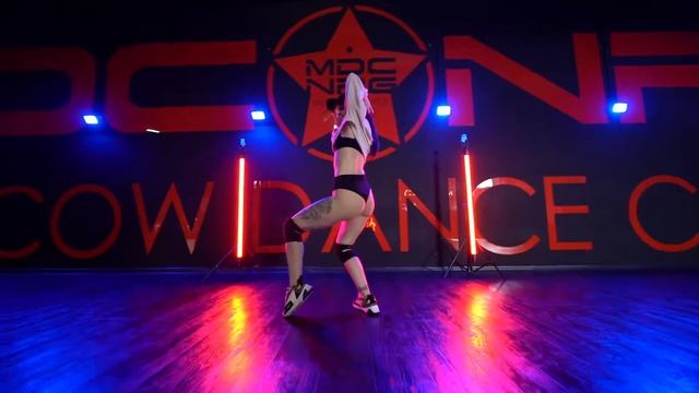 Смотри, как я танцую - Сабрина / Twerk choreo by kirka_ann / Тверк Москва смотреть онлайн