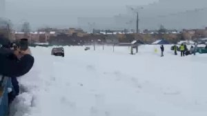 Поехали смотреть гонки