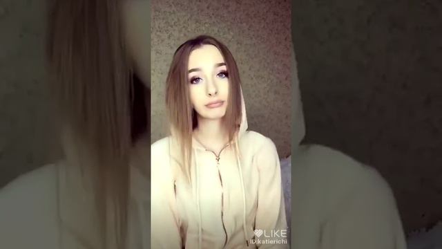 Катя меня так любит что долбаснула по лбу. смотреть онлайн