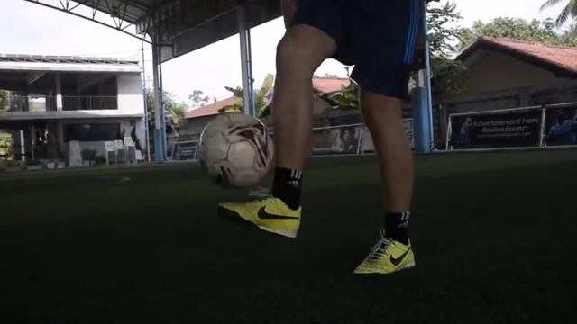 Как научиться играть в футбол؟ Развивай свою технику! смотреть онлайн