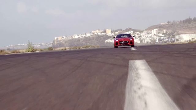 2018 Jaguar F-TYPE SVR Performance Overview смотреть онлайн
