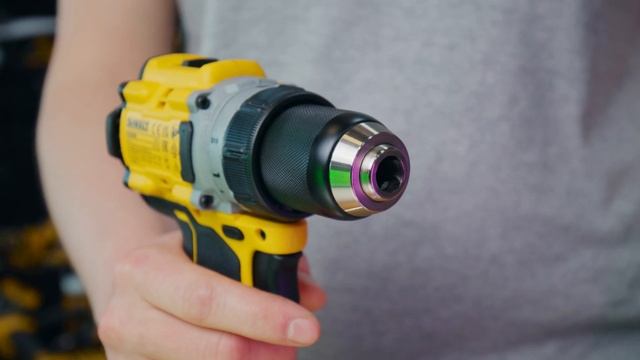 DeWALT DCD800 Akumulatorowa Wiertarko-wkrętarka 18V XR