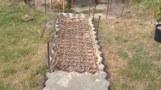 Продолжаем строить дорожку к колодцу смотреть онлайн