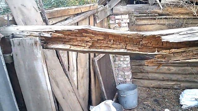 Решились разобрать сарай? Мы - да! Но это не совсем сарай, а дровница. смотреть онлайн