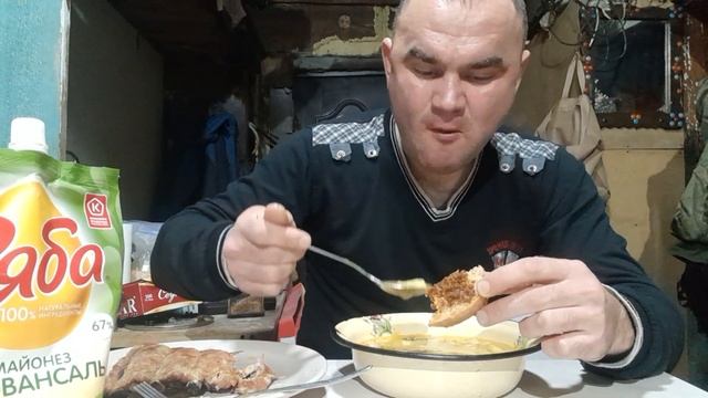 мукбанг.гороховый суп с копченностями.обжор.копченные свиные рёбра
