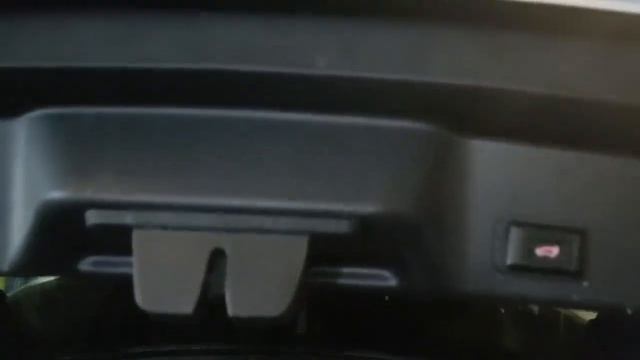На ремонте RANDGE ROVER.Модернизация крышки багажника.RANDGE - снова в строю. смотреть онлайн
