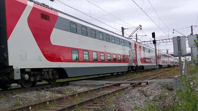 ЭП 20-068 с поездом №21. смотреть онлайн