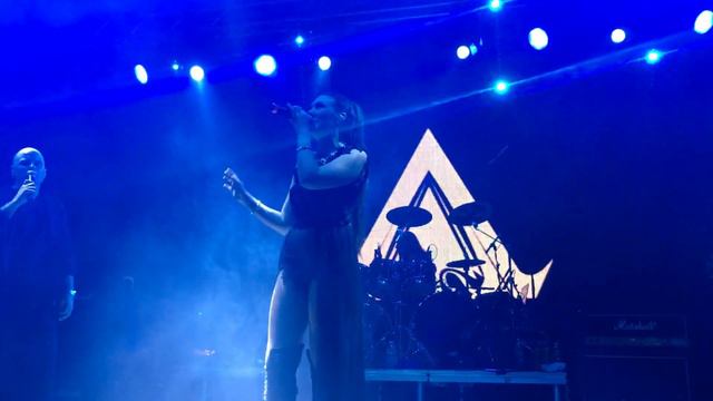Amaranthe–True 1/2 (Live Yekaterinburg, Russia 02.10.2016) смотреть онлайн