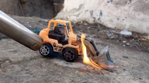 Как горят игрушки 2 часть #игрушки #огонь #горелка #втренде #сжигаем #Vehicle #fire