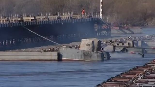 разобрали самый длинный наплавной мост смотреть онлайн