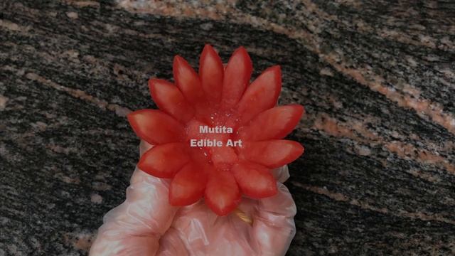 Tomato 3 Layers Lotus Flower | Beginners Lesson 301 | Mutita Art Of Fruit & Vegetable Carving YT смотреть онлайн