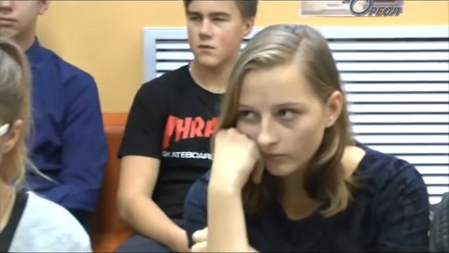 В Сланцевской библиотеке состоялась юбилейная «Школа детского чтения – 2017» смотреть онлайн