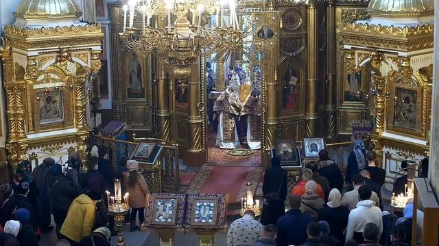 Архиерейский смешанный хор Свято-Успенского Псково-Печерского монастыря. Видеозапись Богослужения. смотреть онлайн